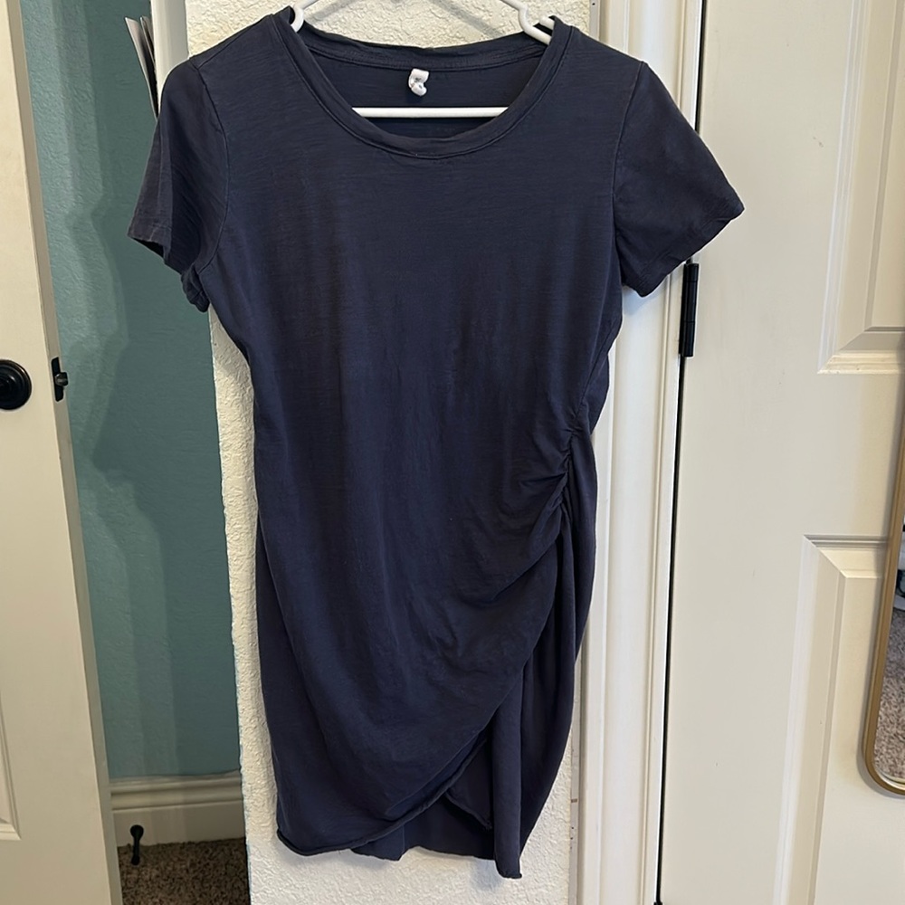 Wishlist navy blue t-shirt dress 
Size medium